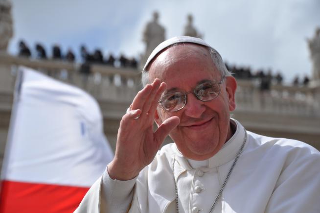 Papa Francisc sărbătorește cei 88 de ani împliniți joi de Benedict al XVI-lea