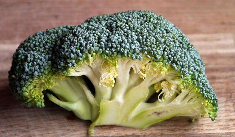 Broccoli previne cancerele gurii și ale gâtului