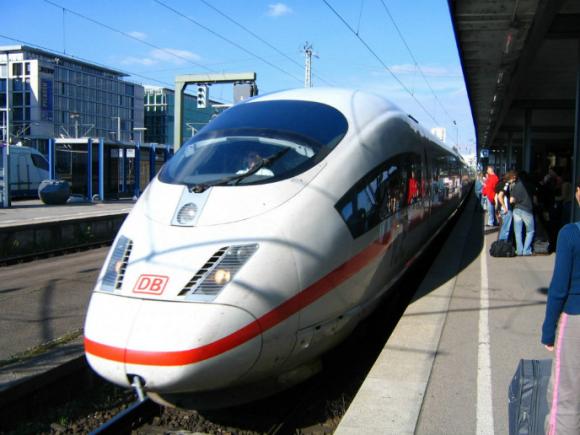 Grevă istorică în Germania: Două trenuri din trei nu circulă