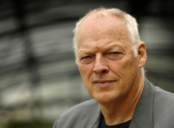 David Gilmour a compus o piesă, inspirat de glasul roţilor de tren: “Boots on the Ground”. PREVIEW aici