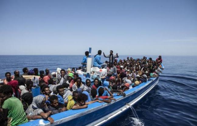 O navă a morții, cu 52 de imigranți decedați la bord, este așteptată în Sicilia
