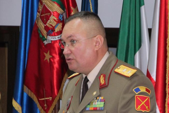Şeful Statului Major al Armatei Române merge în vizită în SUA. Iohannis îl va găsi acolo