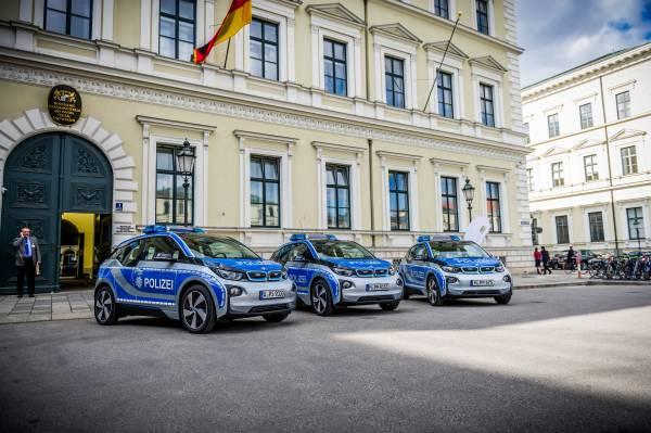 Poliția din Munchen a fost dotată cu automobile BMW i3