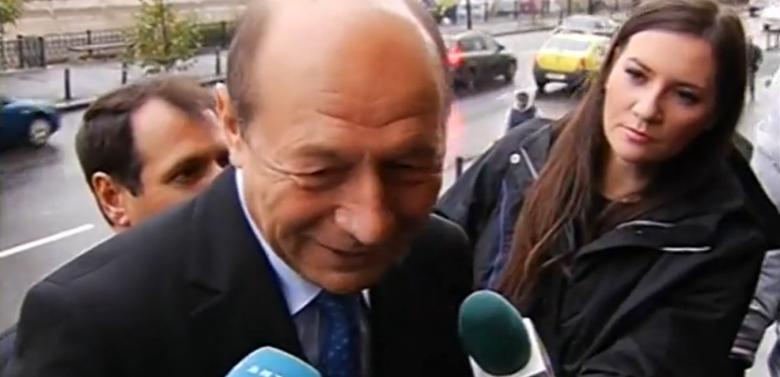 Băsescu, în fața instanței pentru uzurpare de calități oficiale și încălcarea ordinii constituționale: 