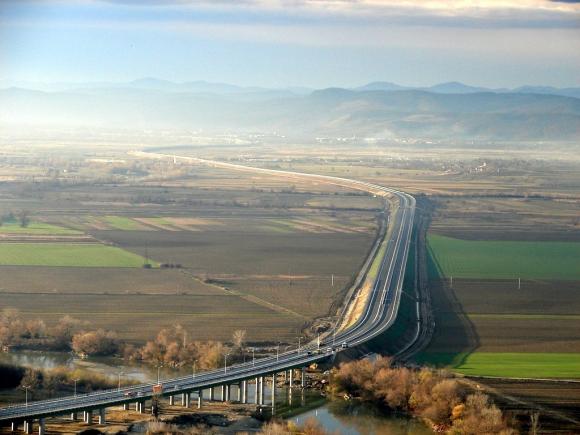 Deci, se poate. Constructorul Autostrăzii Orăștie - Sibiu obligat de CNADNR să refacă porțiunea cu probleme