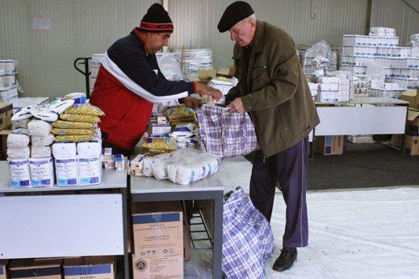 120 de familii sărace din parohia Iancu Vechi - Mătăsari vor primi alimente în pragul sărbătorii Naşterii Domnului