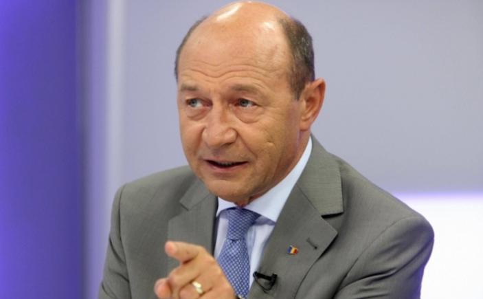 Băsescu:  Avem obligaţia să nu fim aliaţii nemţilor!