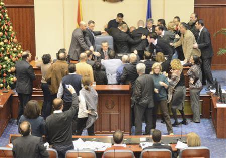 Alegeri Legislative Anticipate în Macedonia. Parlamentul se va Dizolva la 24 Februarie