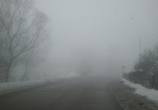 ATENŢIE, ȘOFERI! Ceață densă pe A2 București - Constanța. Vezi cum se circulă pe drumurile din țară