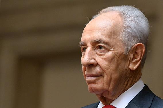 Shimon Peres (92 de ani), fostul președinte israelian, internat în spital cu dureri în piept