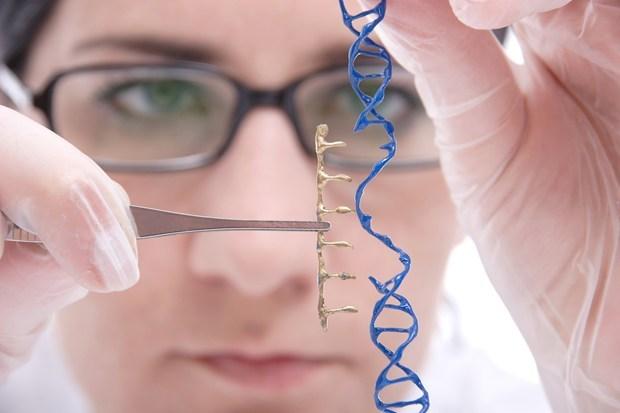 Prima licenţă de modificare genetică a embrionilor umani în Marea Britanie