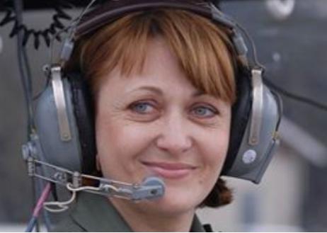 Exclusiv. POVESTEA Cameliei Bugean, prima femeie comandant a unei unităţi de aviaţie militară: „Sunt convinsă că nu există piloţi fricoşi“