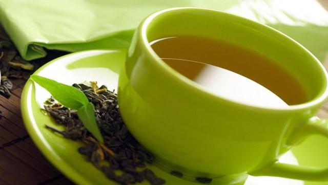 Studiu: Ceaiul de dimineaţă îţi îmbunătăţeşte viaţa şi starea de spirit