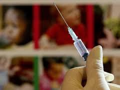 OMS: În două săptămâni,  vaccinul antipolio trivalent va fi înlocuit  cu cel bivalent