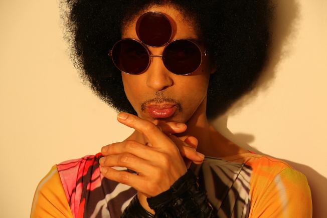 A murit Prince. Cântărețul, găsit mort în studioul său de înregistrări