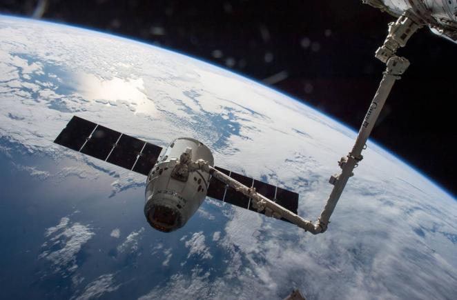 NASA transmite ÎN DIRECT revenirea capsulei Dragon pe Terra - LIVE VIDEO