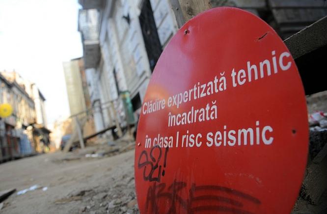 Două cutremure au zguduit România în această dimineaţă