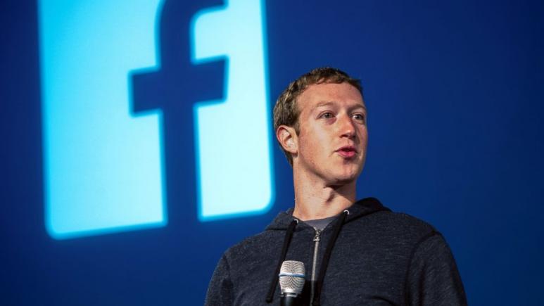 Conturile lui Zuckerberg, atacate și controlate de hackeri!