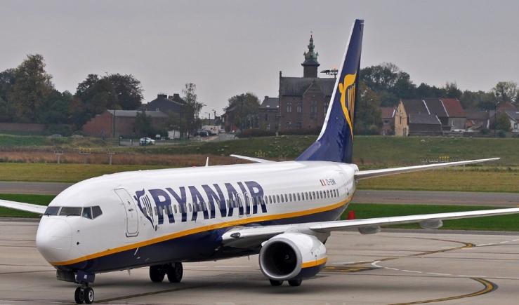 Ryanair anulează 166 de zboruri în Europa din cauza grevei controlorilor de trafic aerian din Franța