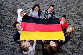 Românii, primul loc în topul imigranţilor din Germania