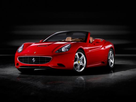 Un Ferrari de 120.000 de euro printre mașinile cumpărate de Black Friday