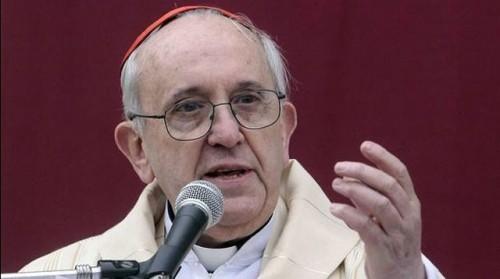 Papa Francisc: Mass-media de scandal riscă să cadă pradă coprofiliei