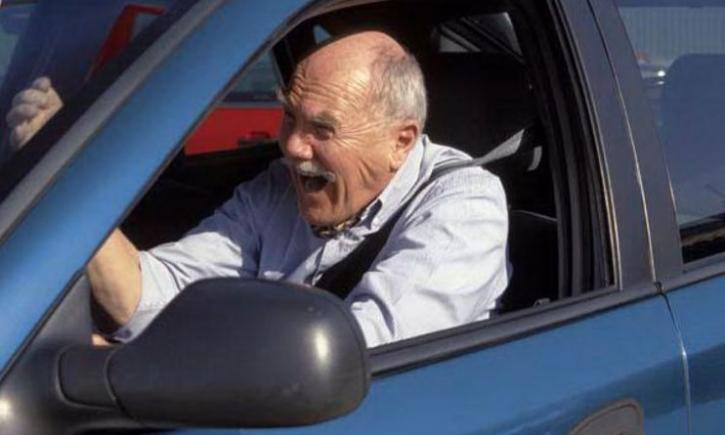 CONDIŢII DURE pentru şoferii de peste 70 de ani. Ce vor fi obligaţi să facă în fiecare an pentru a putea conduce 