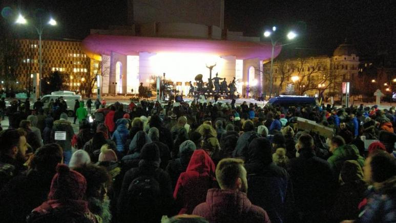 Proteste în Bucureşti şi în ţară împotriva graţierii (VIDEO)