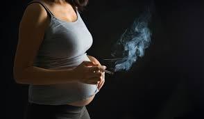 Nicotina, în timpul sarcinii, poate lăsa bebeluşul fără auz