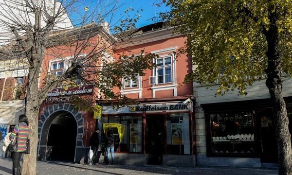 Casa pierdută din Sibiu şi conştiinţa lui Iohannis: Nu am nici un fel de problemă morală