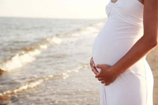 Lipsa vitaminei D, în primul trimestru de sarcină, mărește riscul de obezitate pentru bebeluș