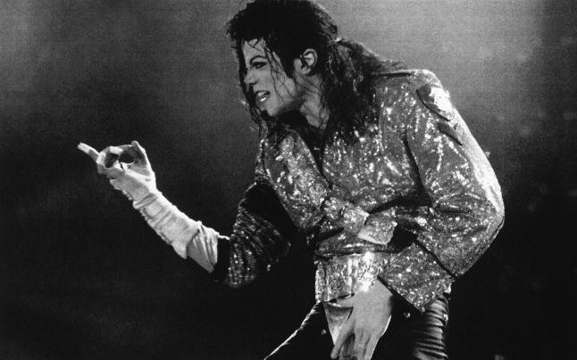 CENTENAR. Michael Jackson, omul care le-a amintit bucureștenilor că sunt, în fine, liberi