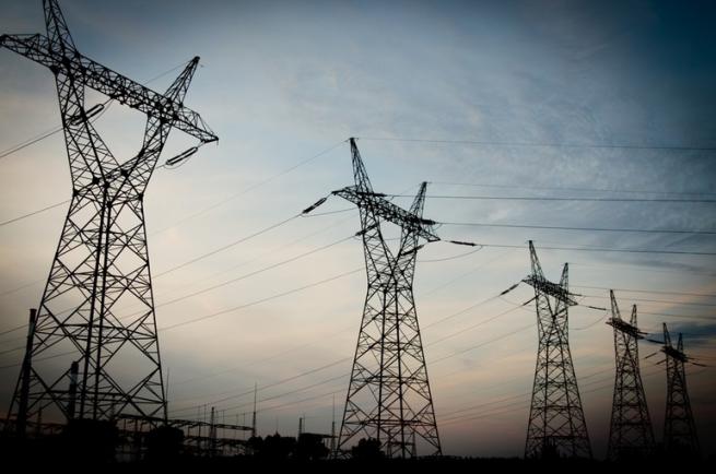 România a început să importe masiv energie electrică
