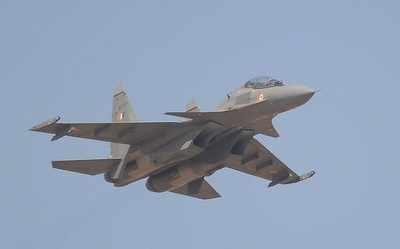 Tensiuni între India și Pakistan. Islamabadul a doborât două avioane de luptă indiene. Restricții în spațiile aeriene ale ambelor țări