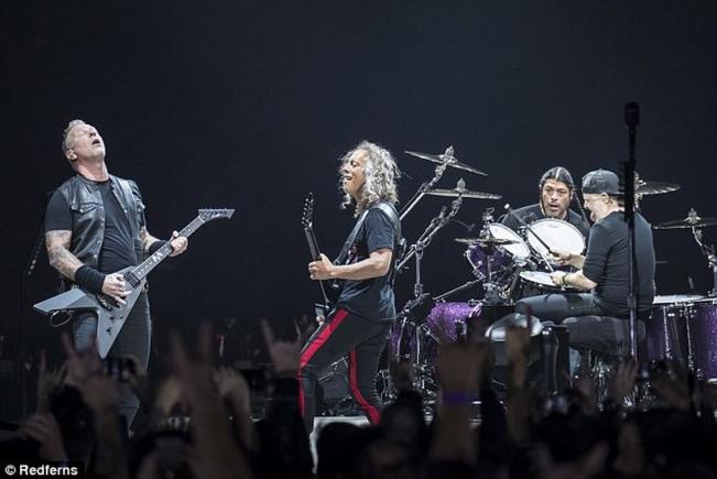 Program și reguli de acces la concertul Metallica 