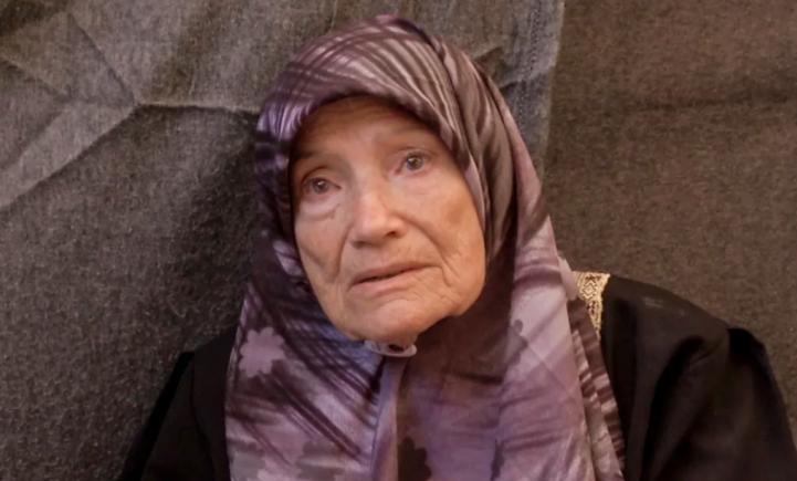 A fugit din calea armatei israeliene când era tânără. Acum, în vârstă de 90 de ani, se vede obligată să fugă din nou