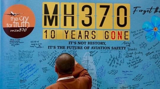 Zborul MH370: Malaezia vrea relansarea căutărilor