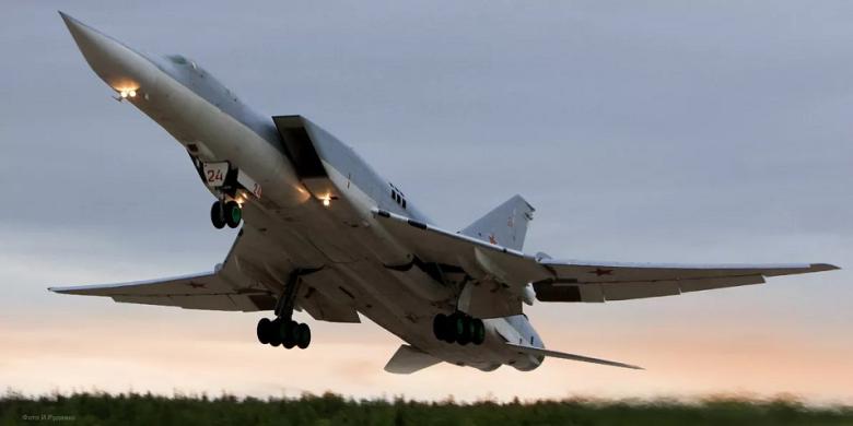  Rusia începe producția de bombe aeriene de trei tone