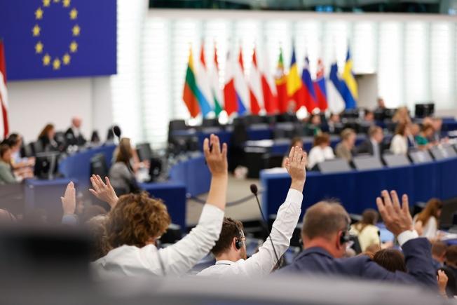 Rusia a platit europarlamentari pentru a face propagandă, spun oficialii europeni