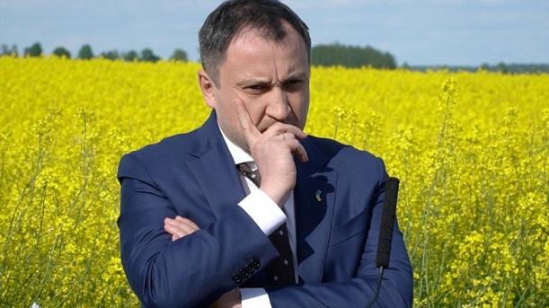 Ministrul ucrainean al agriculturii suspectat că și-a însușit terenuri publice