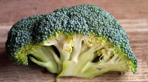 Broccoli previne cancerele gurii și ale gâtului