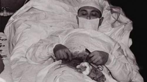 ANTARCTICA, 1961: INCREDIBILA POVESTE a lui Leonid Rogozov, chirurgul rus care și-a scos SINGUR apendicele (VIDEO)