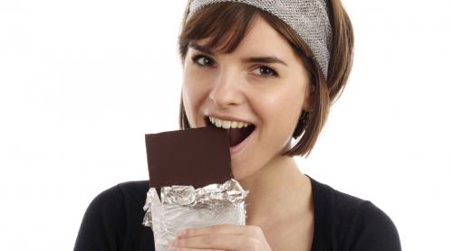 Ciocolata cu 60% cacao este placuta la gust, ne face mai  vigilenti si coboara hipertensiunea