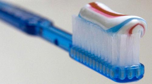 Târgu Mureș a ajuns în Guinness Book după ce 1.507 persoane s-au spălat simultan pe dinți