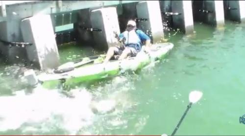 (VIDEO) Povești pescărești? Nu l-ar fi crezut nimeni dacă nu filma: Dumnezeule, mi-a rupt undița! IISUSE!