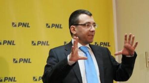 Liberalii îl presează pe Ponta: demisia sau România intră în instabilitate politică