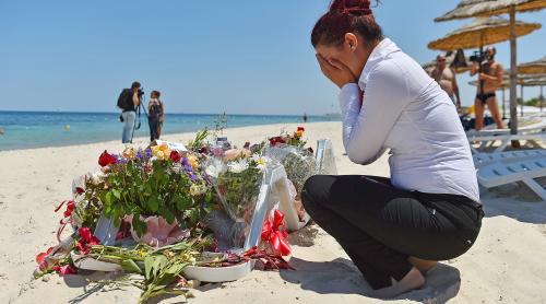 N-a acționat de capul lui. Autorul atacului de pe plaja din Tunisia ar fi fost în contact cu militanți din Libia