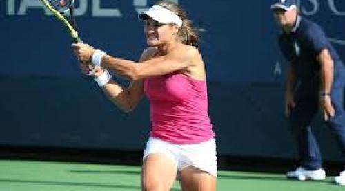 Monica Niculescu a fost eliminnata la Wimbledon de Timea Bacsinszky. Castigase primul set cu 6-1