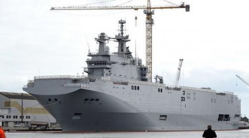 François Hollande neagă o înțelegere cu Moscova în privința navelor Mistral