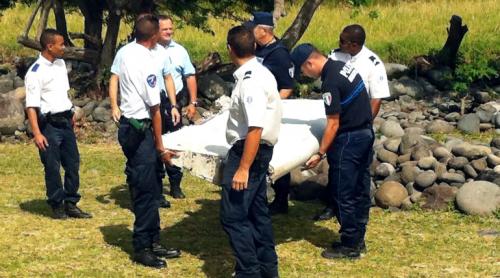 Insula Reunion: Noi resturi de avion au fost găsite de localnici